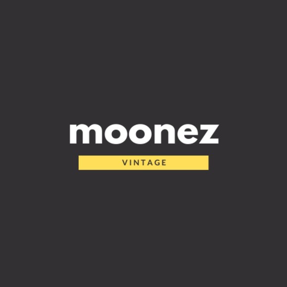 moonezvintage